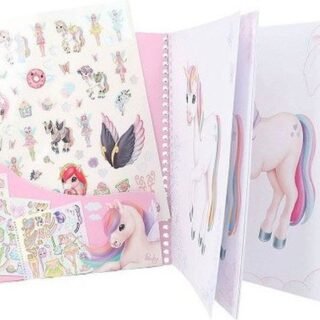 Ylvi Dress Me Up Stickerboek